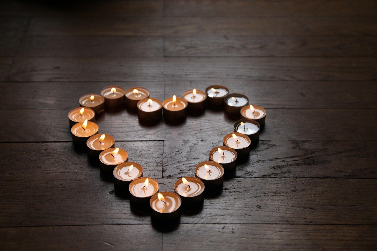 Rituales con velas para el amor según tu signo